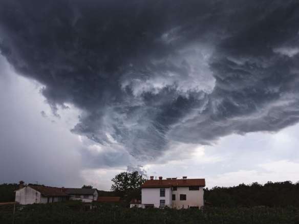 hurricane house weather
